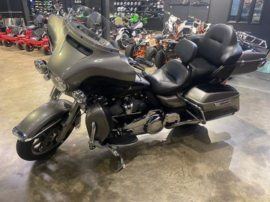 2017 Harley-Davidson Touring FLHTCU - Electra Glide Ultra Classic