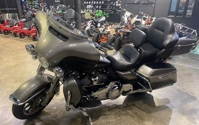 2017 Harley-Davidson Touring FLHTCU - Electra Glide Ultra Classic