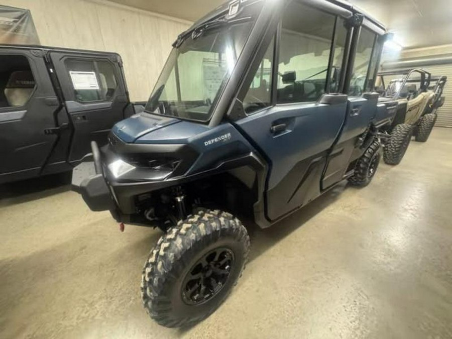 2026 Can-Am® Defender MAX XT CAB HD11