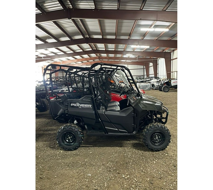 2024 Honda Pioneer 700-4