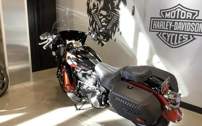 2025 Harley-Davidson® FLHC - Heritage Classic