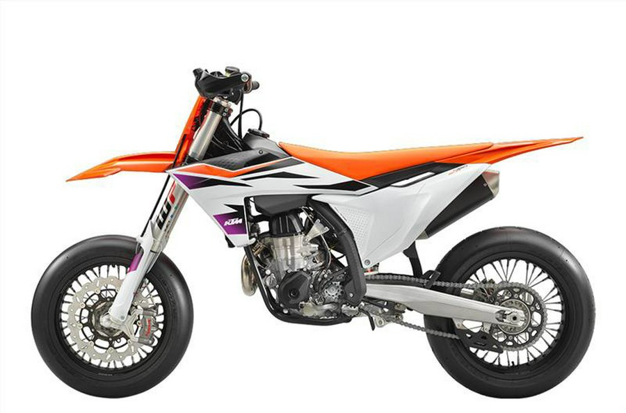 2024 KTM 690 SMC R