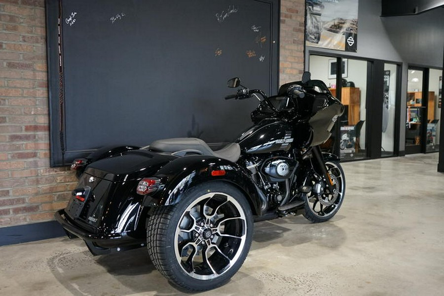 2026 Harley-Davidson® FLTRT - Road Glide® 3