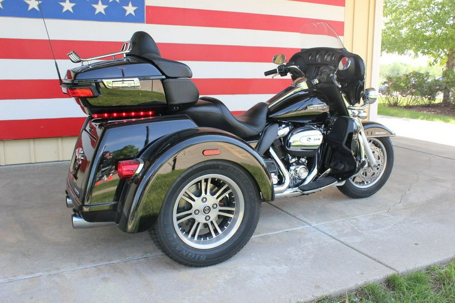 2020 Harley-Davidson® FLHTCUTG - Tri Glide® Ultra