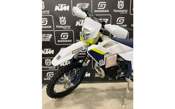 2025 Husqvarna Motorcycles TE 300