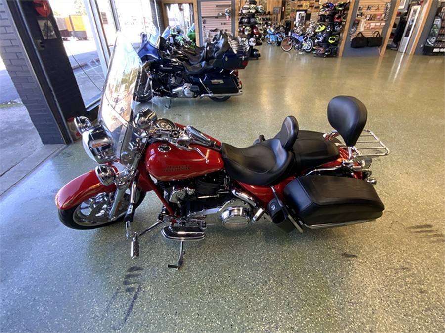 2007 Harley-Davidson CVO Screamin' Eagle Road King