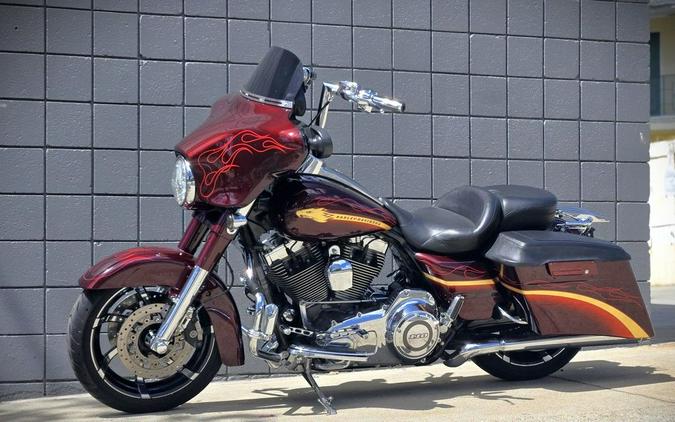 2010 Harley-Davidson Street Glide™ CVO™ Base