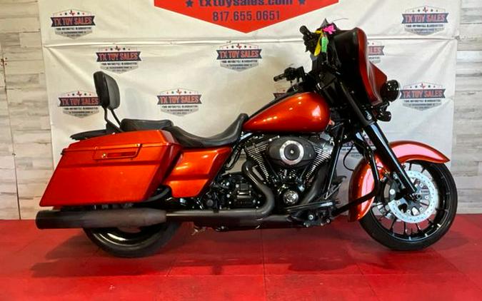 2011 Harley-Davidson Street Glide Base