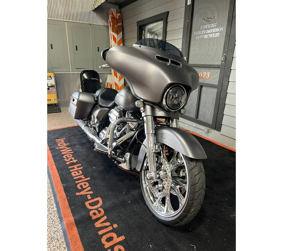 2017 Harley-Davidson® FLHXS - Street Glide® Special