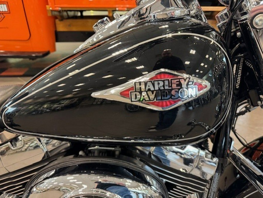 2014 Harley-Davidson Heritage Softail Classic FLSTC