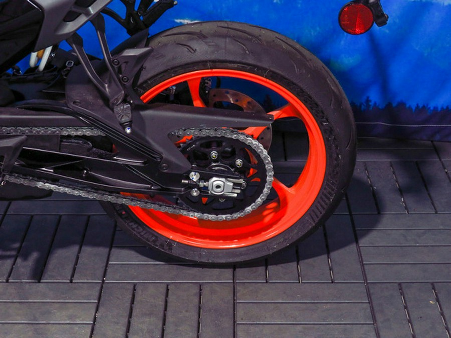 2025 KTM Duke 390