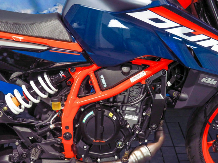 2025 KTM Duke 390
