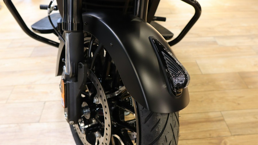 2025 INDIAN MOTORCYCLE CHIEFTAIN POWERPLUS DARK HORSE WITH POWERBAND AUDIO PACKAGE