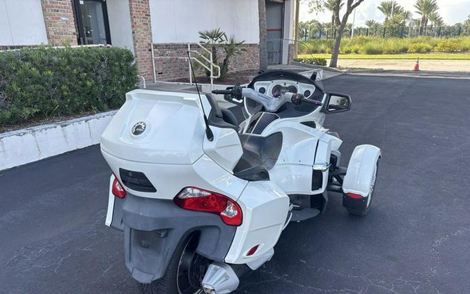 2017 Can-Am Spyder RT Limited 6-Speed Semi-Automatic (SE6)