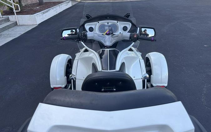 2017 Can-Am Spyder RT Limited 6-Speed Semi-Automatic (SE6)