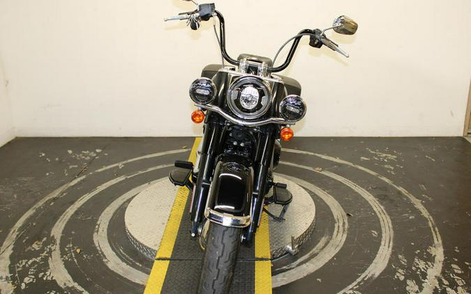 2021 Harley-Davidson® FLHCS - Heritage Classic 114