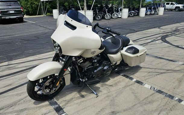 2022 Harley-Davidson FLHXS - Street Glide Special