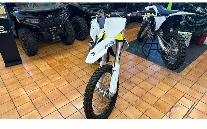 2025 Husqvarna Motorcycles FC 450