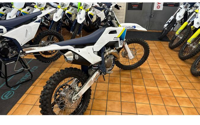 2025 Husqvarna Motorcycles FC 450