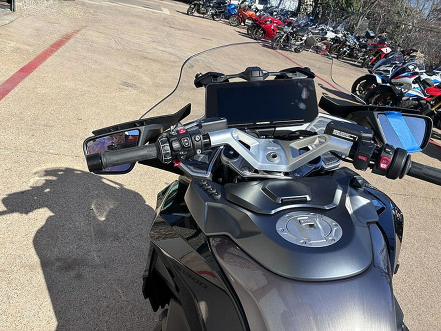 2026 BMW R 1300 RT Triple Black