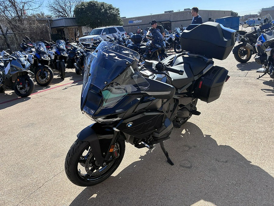 2026 BMW R 1300 RT Triple Black