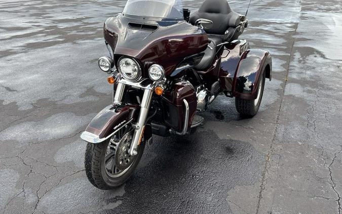 2022 Harley-Davidson Trike FLHTCUTG - Tri Glide Ultra