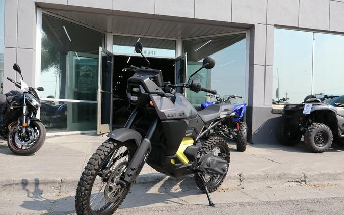 2025 Origin® Base - Can-Am