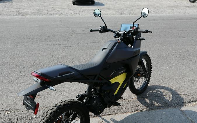 2025 Origin® Base - Can-Am