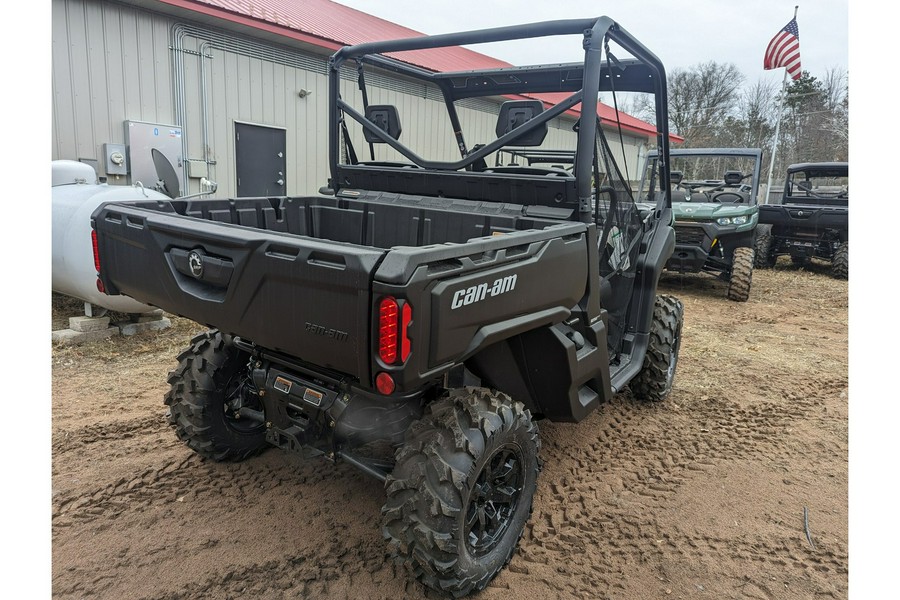 2023 Can-Am Defender DPS HD10