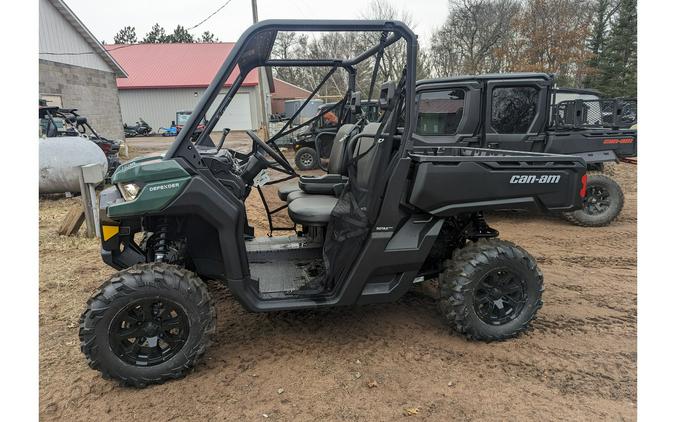 2023 Can-Am Defender DPS HD10