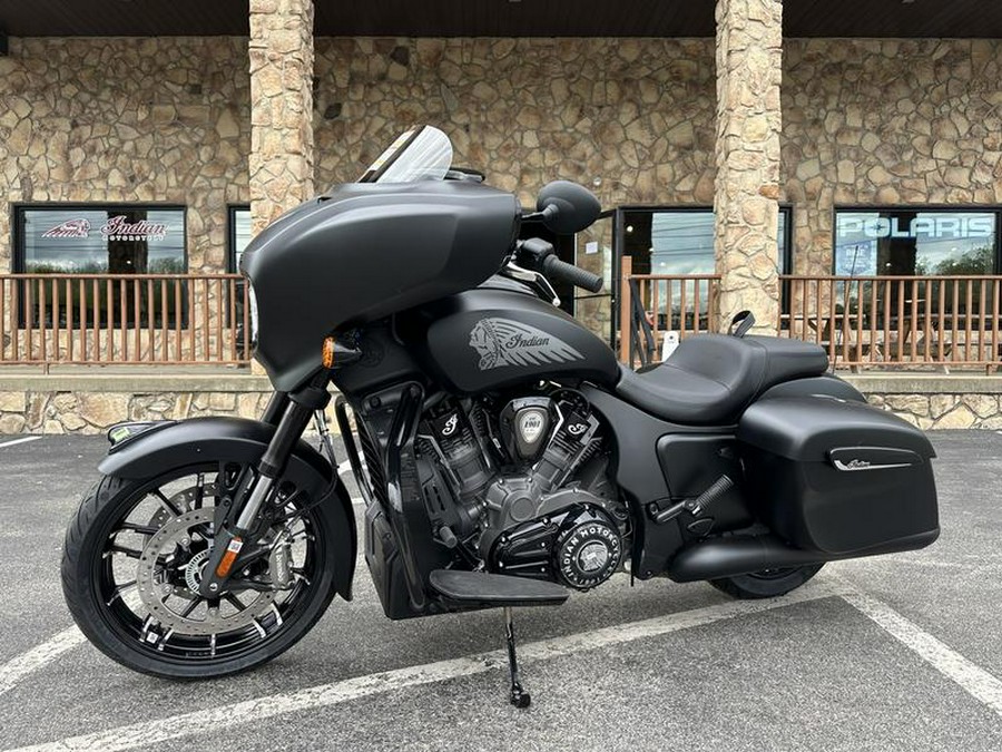 2025 Indian Motorcycle® Chieftain® PowerPlus Dark Horse® Black Smoke
