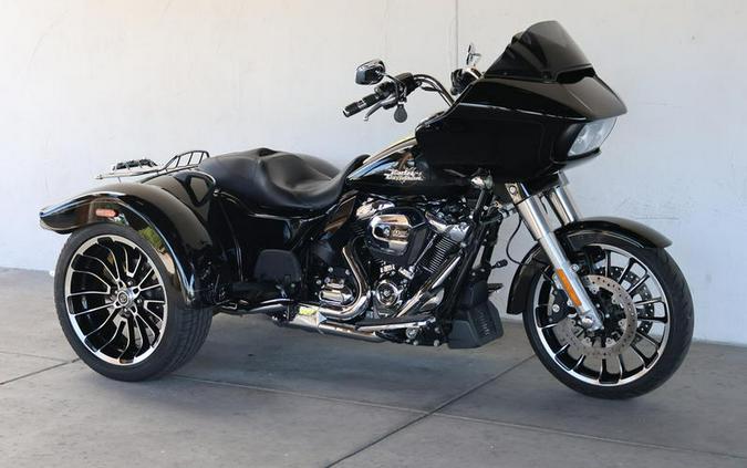 2023 Harley-Davidson® FLTRT - Road Glide® 3