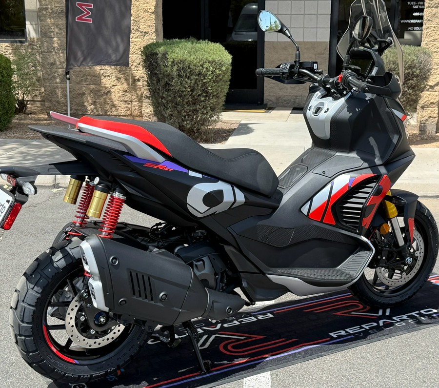 2027 Aprilia SR GT 400 Rally Replica