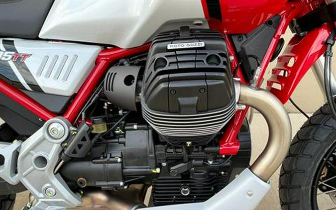 2022 Moto Guzzi V85 TT Adventure