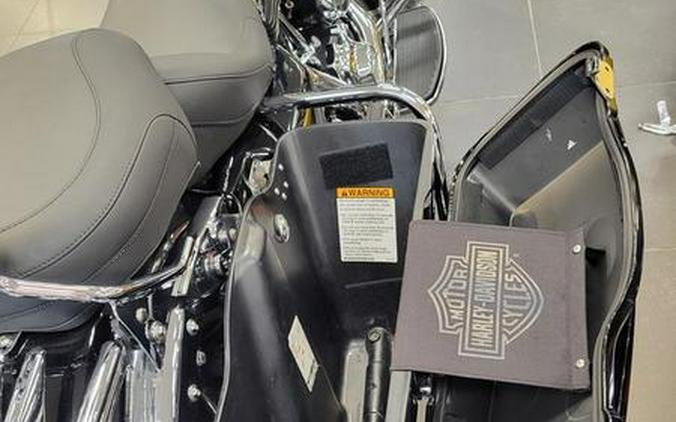 2013 Harley-Davidson® FLHR - Road King®