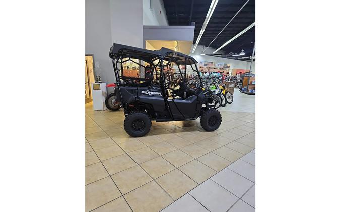 2026 Honda PIONEER 700-4 DELUXE Deluxe
