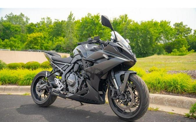 2025 Suzuki GSX-8R