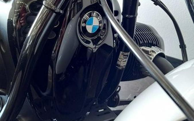 2023 BMW R 18 719 Mineral White Metallic