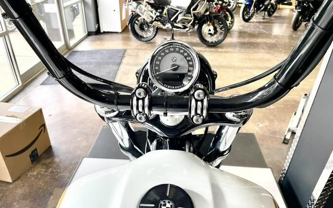 2023 BMW R 18 719 Mineral White Metallic