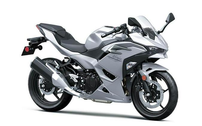2025 Kawasaki Ninja® 500
