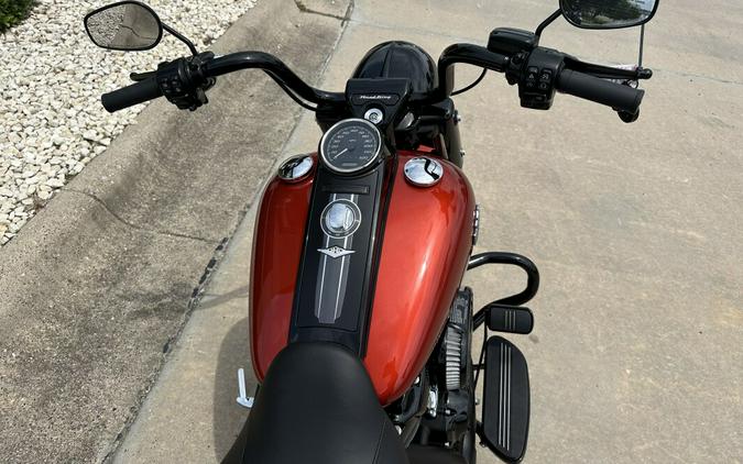 2025 Harley-Davidson Road King Special Whiskey Fire