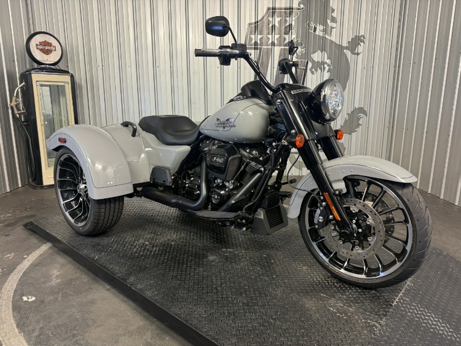 2024 Harley-Davidson FREEWHEELER