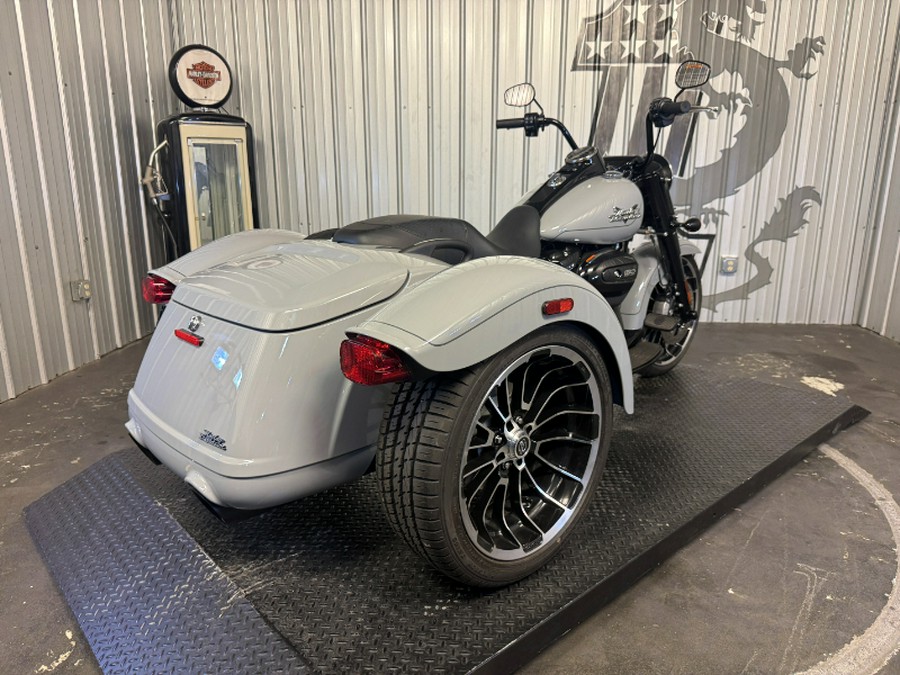 2024 Harley-Davidson FREEWHEELER