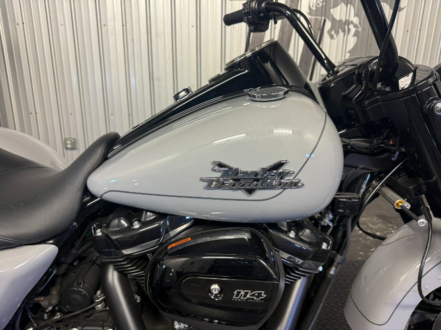 2024 Harley-Davidson FREEWHEELER
