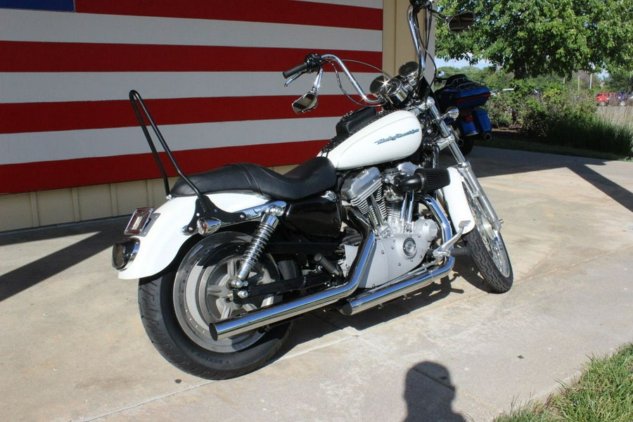 2004 Harley-Davidson® XL883C - Sportster® Custom 883