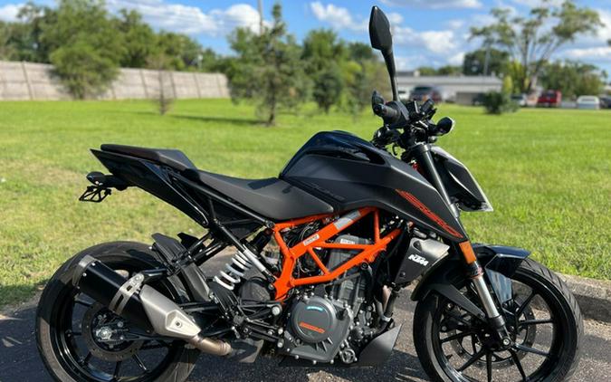 2023 KTM 390 Duke