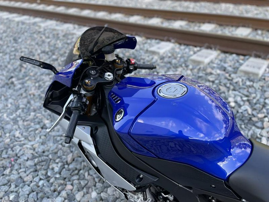 2015 Yamaha YZF-R1