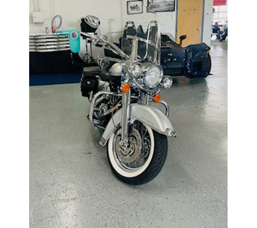 2003 Harley-Davidson® FLHRCI A