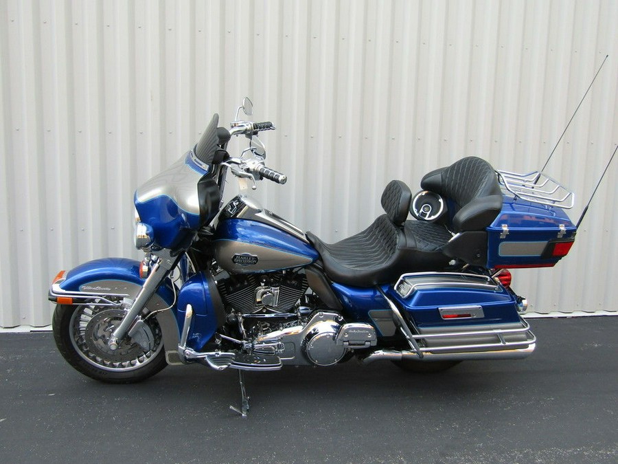 2009 Harley-Davidson® FLHTCU - Ultra Classic® Electra Glide®