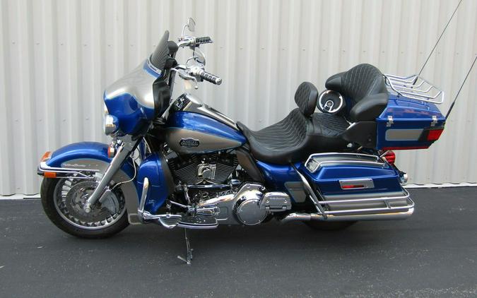 2009 Harley-Davidson® FLHTCU - Ultra Classic® Electra Glide®